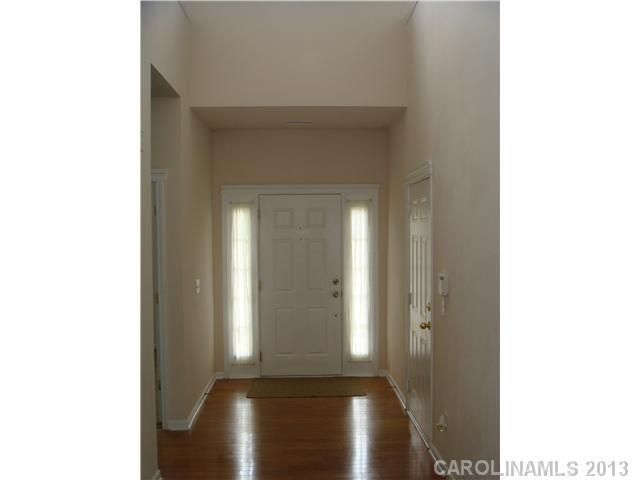 8927 Goldfields Dr, Charlotte, NC 28227