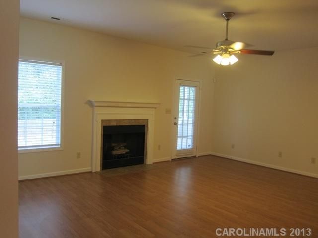 3101 Sunset Rd, Charlotte, NC 28216