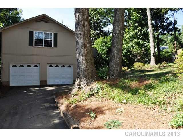 3032 Archdale Rd, Charlotte, NC 28210
