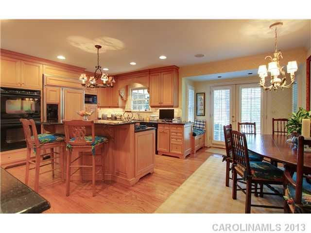 707 Cherokee Rd, Charlotte, NC 28207