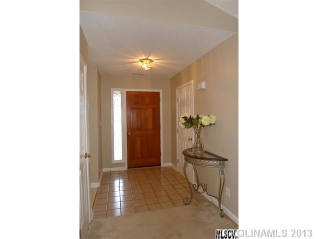 846 NE 41st Avenue Dr, Hickory, NC 28601
