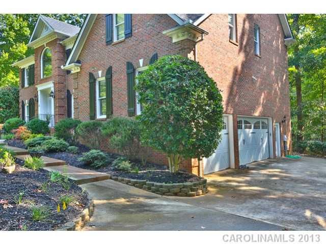 3301 Oak Brook Dr, Marvin, NC 28173