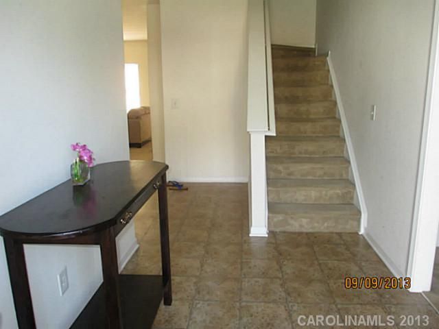 8726 Berrybrook Ln, Charlotte, NC 28269