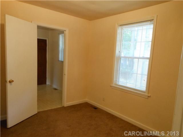 1627 Purser Dr, Charlotte, NC 28215