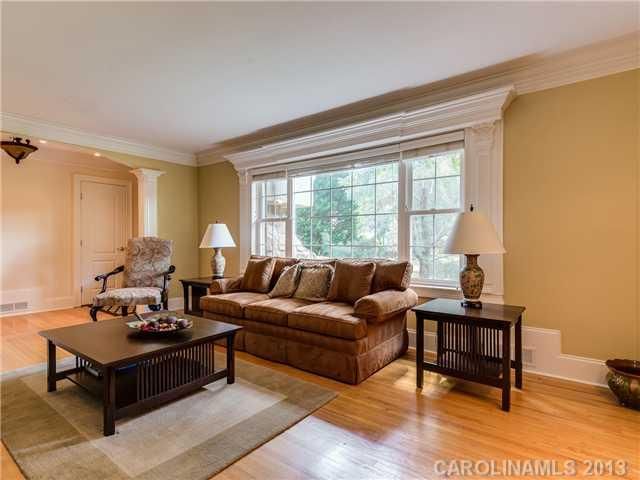 373 Anthony Cir, Charlotte, NC 28211