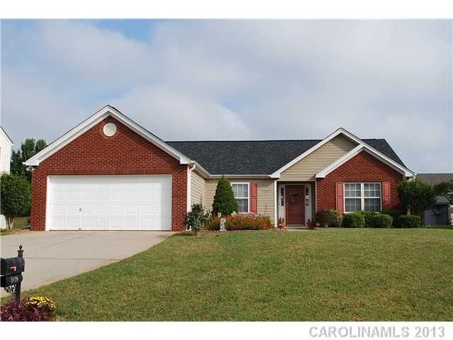 5126 Avening Ct, Charlotte, NC 28215