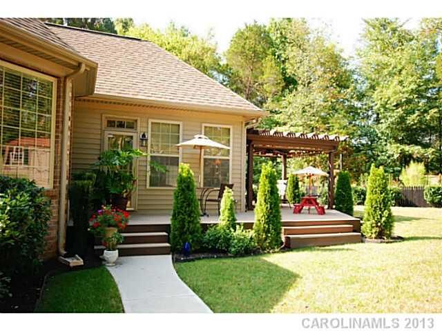 6122 Pine Chapel Dr, Charlotte, NC 28273