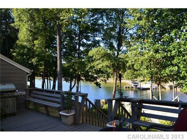 7525 Mariner Cove Dr, Cornelius, NC 28031