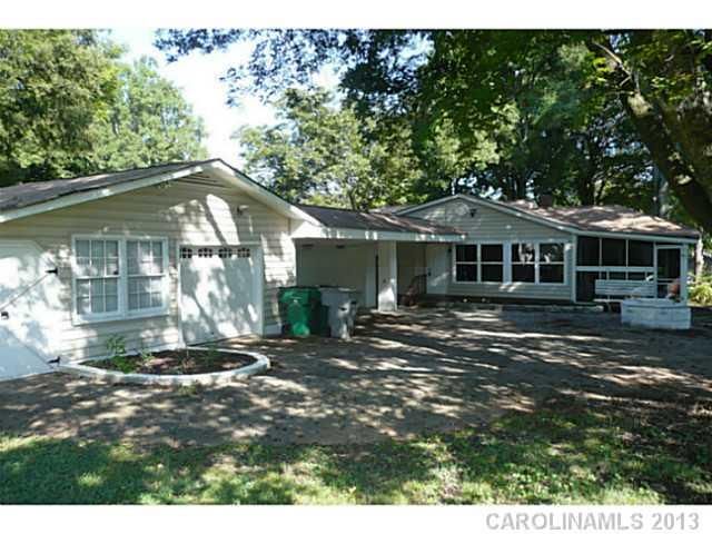 5201 E Allen Rd #9, Charlotte, NC 28269
