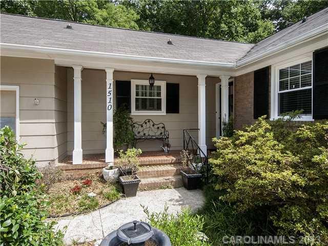 1510 Redcoat Dr, Charlotte, NC 28211