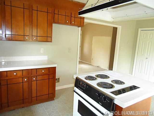 2113 Lark Trl, Monroe, NC 28110