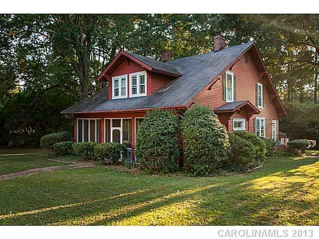 215 N Broad St, Waxhaw, NC 28173