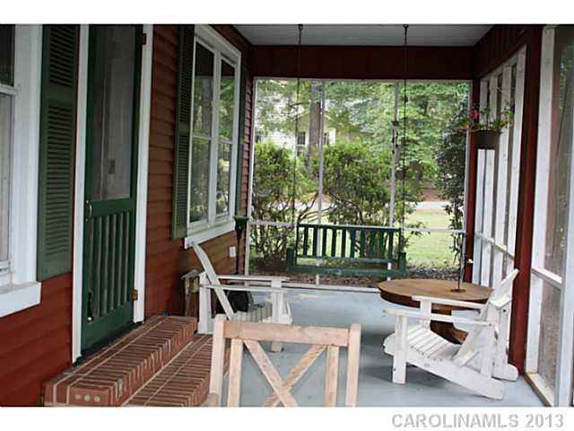 215 N Broad St, Waxhaw, NC 28173