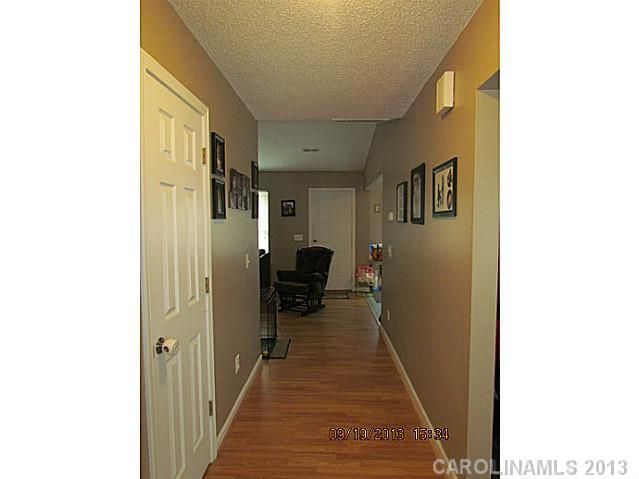 122 Hickory Wood Dr, Kannapolis, NC 28083