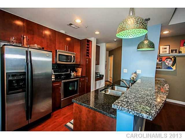 210 Church St #Unit3107, Charlotte, NC 28202