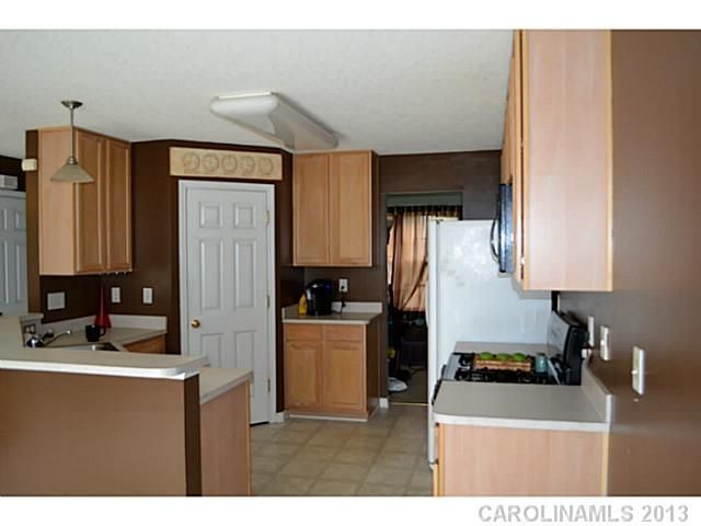 1009 Bent Branch Dr, Concord, NC 28025