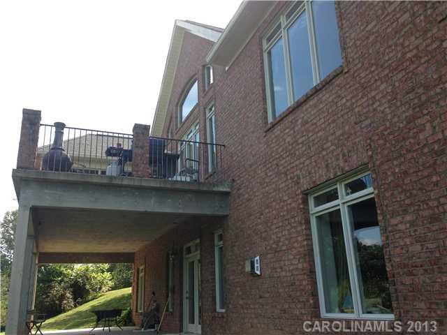 2715 NE Birdie Ln, Conover, NC 28613
