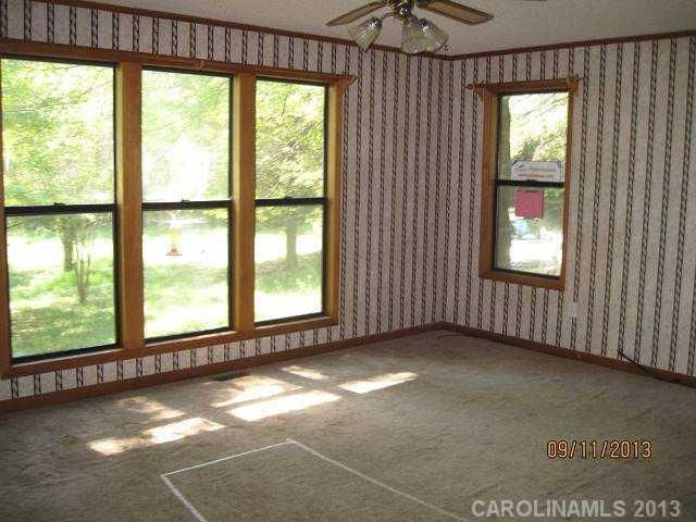 8441 Old Holland Rd, Charlotte, NC 28262