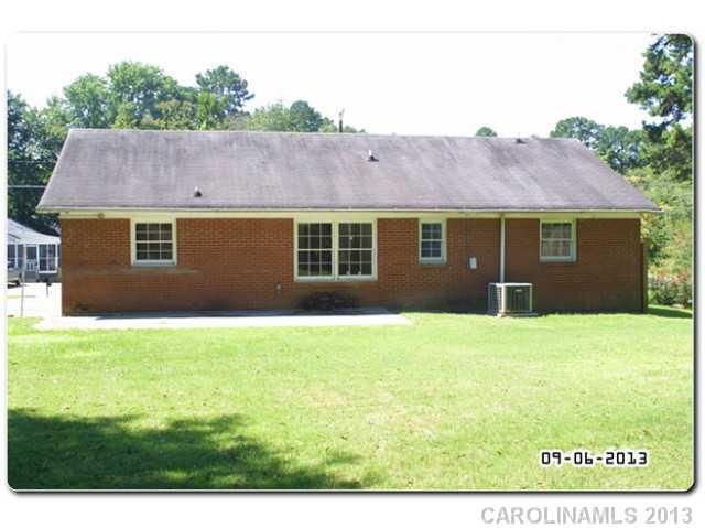 913 Markwell Dr, Matthews, NC 28105