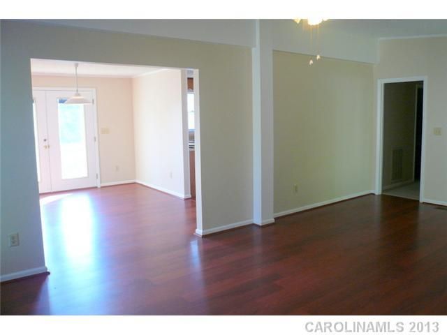 2920 Gray Feather Dr, Charlotte, NC 28262