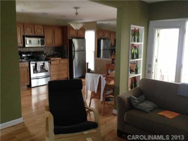 414 W 9th St #D, Charlotte, NC 28202
