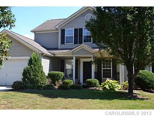 5829 Falls Ridge Ln, Charlotte, NC 28269