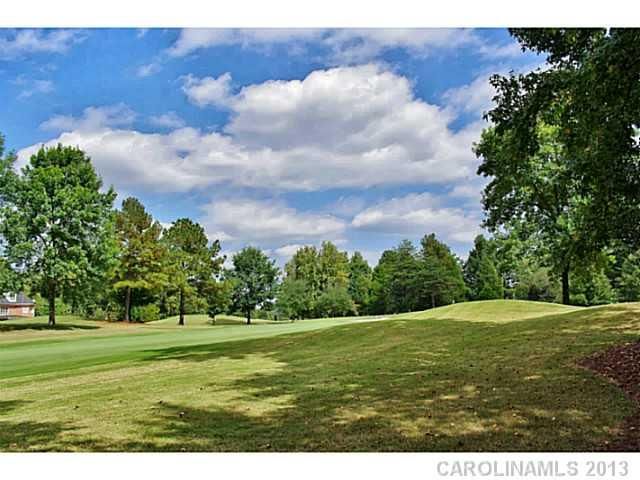 17900 River Ford Dr, Davidson, NC 28036