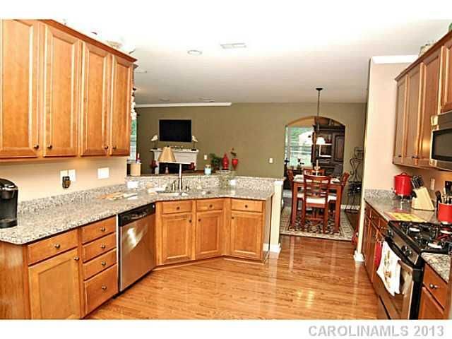 205 S Clauser Rd, Mount Holly, NC 28120