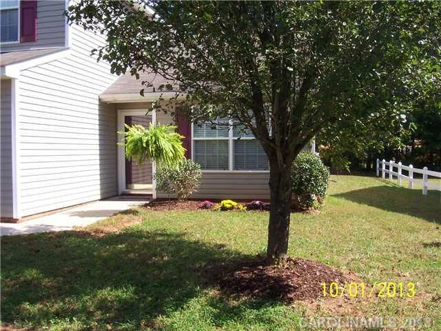 506 River View Dr, Lowell, NC 28098