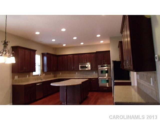 4904 Hawk Shadow Ln, Charlotte, NC 28277