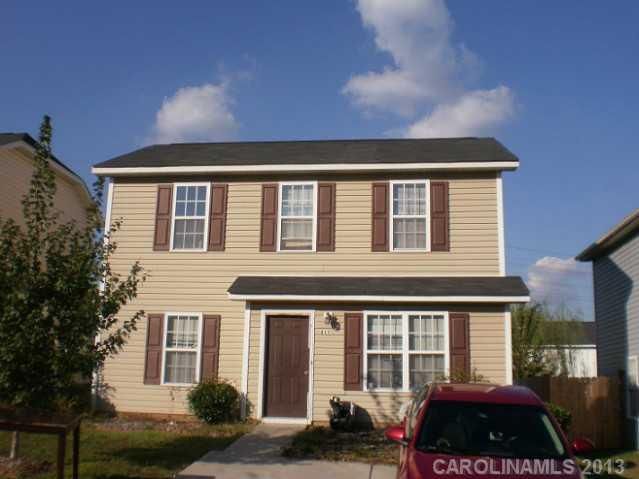 211 Pangle Dr, Charlotte, NC 28217
