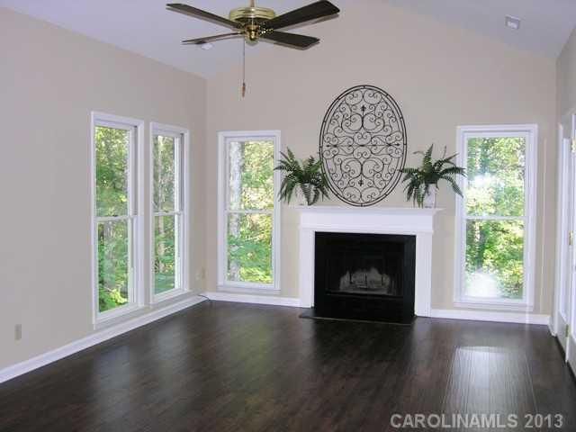 5916 Bookbinders Ln, Charlotte, NC 28270