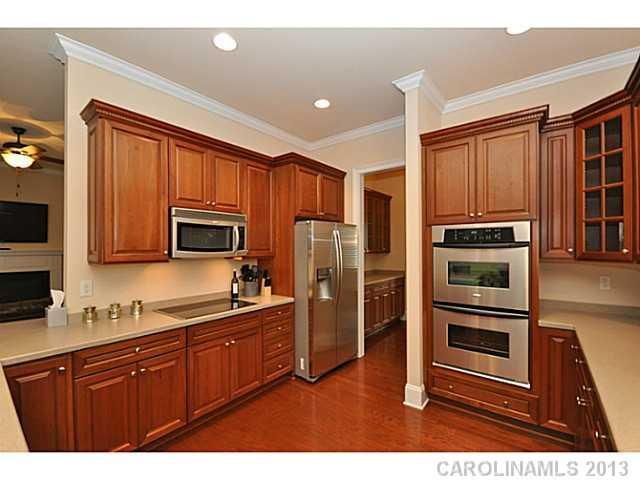 105 Grayfox Dr, Mooresville, NC 28117