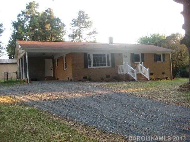 1762 Cameron Rd, Lincolnton, NC 28092