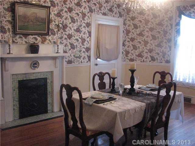 81 Grove Ave, Concord, NC 28025