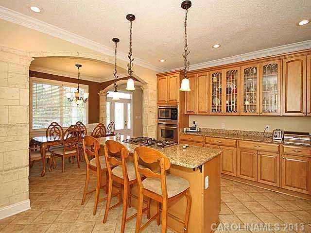 182 Olympia Dr, Mooresville, NC 28117