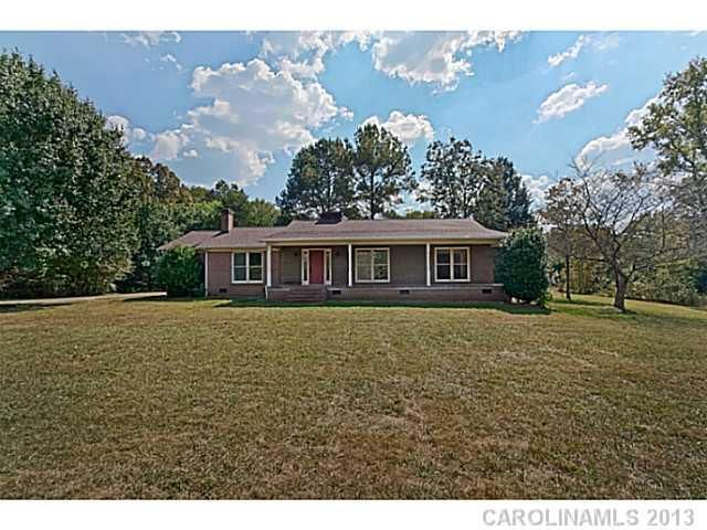 8601 Crestview Dr, Waxhaw, NC 28173