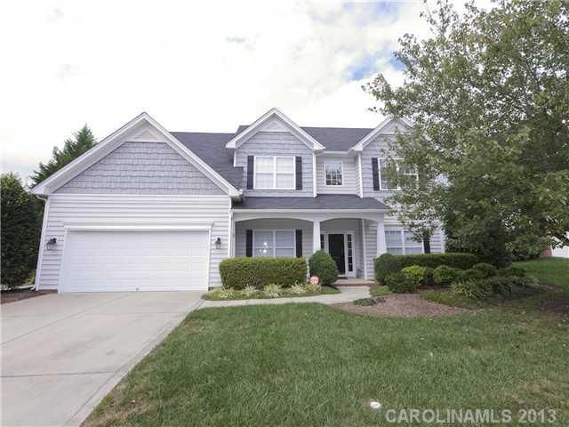 14313 Stewarts Bend Ln, Charlotte, NC 28277