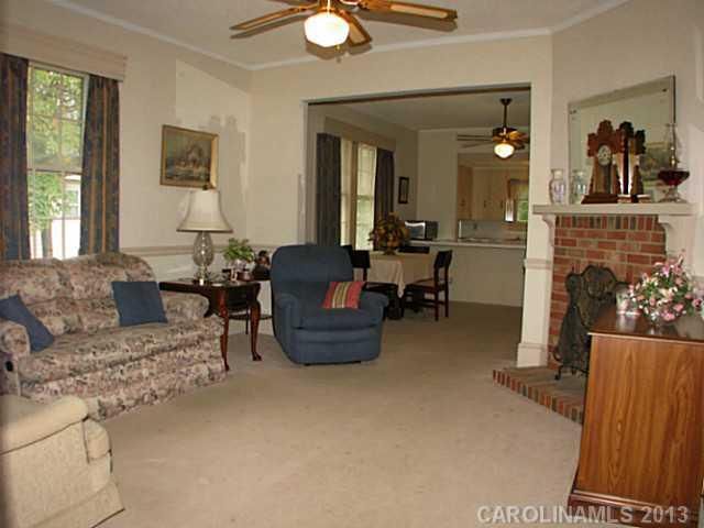 200 Allen St, Kannapolis, NC 28083