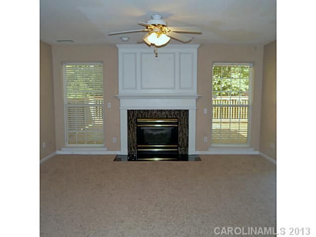 9719 Woodend Ct, Charlotte, NC 28277