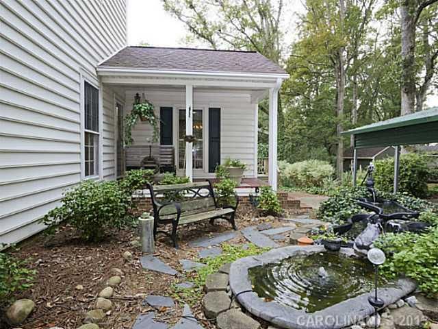 9413 Goldsmith Ln, Mint Hill, NC 28227