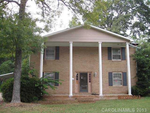 5527 Cutshaw Ct, Charlotte, NC 28215