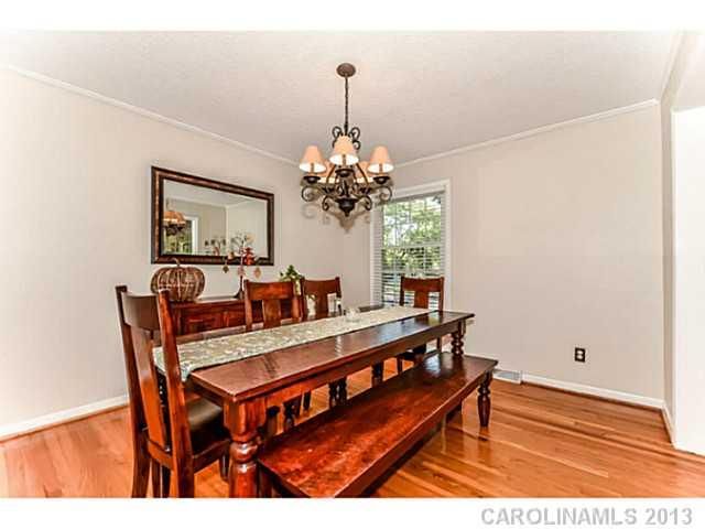 4623 Castleton Rd, Charlotte, NC 28211