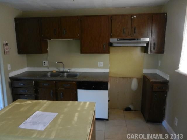 4748 Cheviot Rd, Charlotte, NC 28269