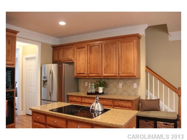 10710 Honey Nut Dr, Charlotte, NC 28277