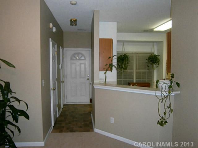 8035 Stoneham Ct, Matthews, NC 28105
