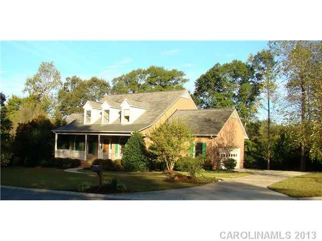 6811 Timberwood Dr, Harrisburg, NC 28075