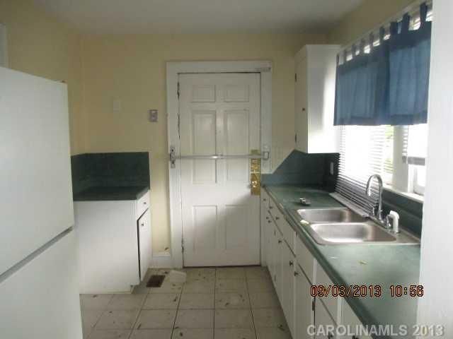 1868 Garibaldi Ave, Charlotte, NC 28208