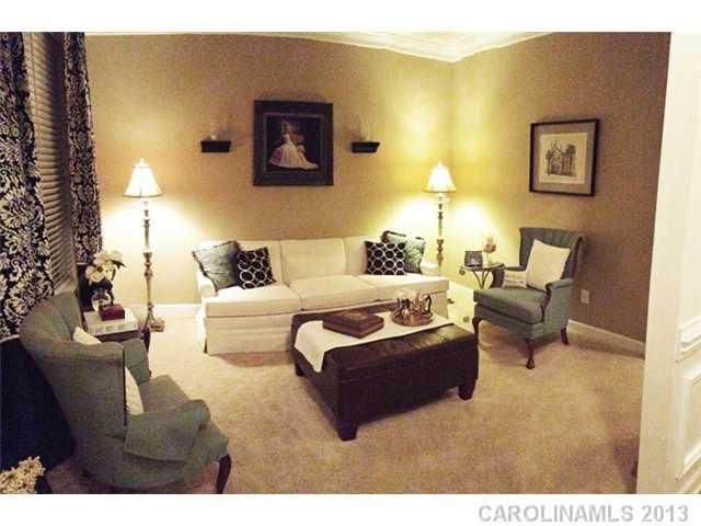 615 Springwood Dr, Waxhaw, NC 28173