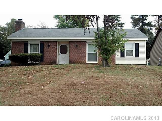 1844 Burgandy Dr, Charlotte, NC 28262